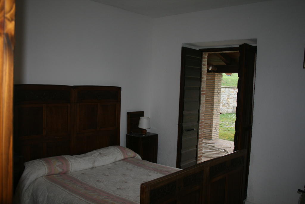 Agriturismo Colle Del Sole Villa San Martino in Colle  Room photo